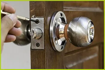 Expert Locksmith Services Milwaukee, WI 414-797-1002 - 17-eviction-service