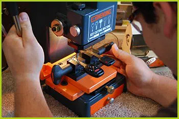 Expert Locksmith Services Milwaukee, WI 414-797-1002 - 18-key-making