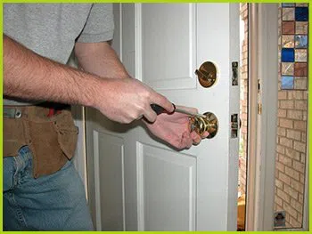 Expert Locksmith Services Milwaukee, WI 414-797-1002 - 9-locks-change